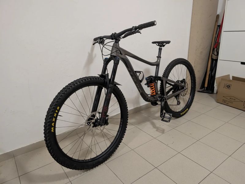 Giant Reign SX