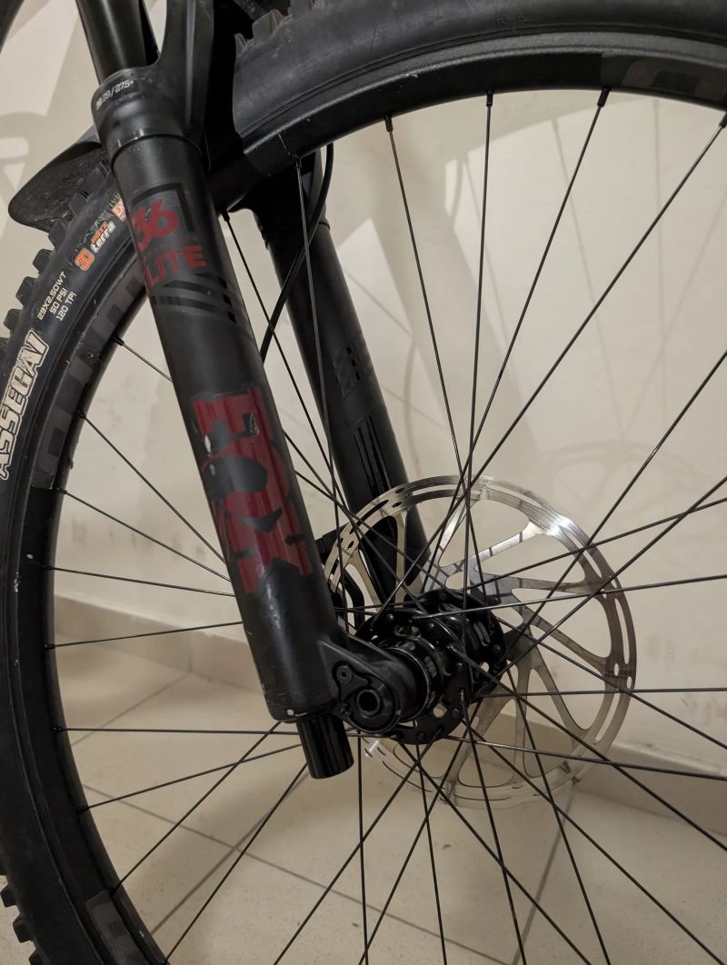 Giant Reign SX