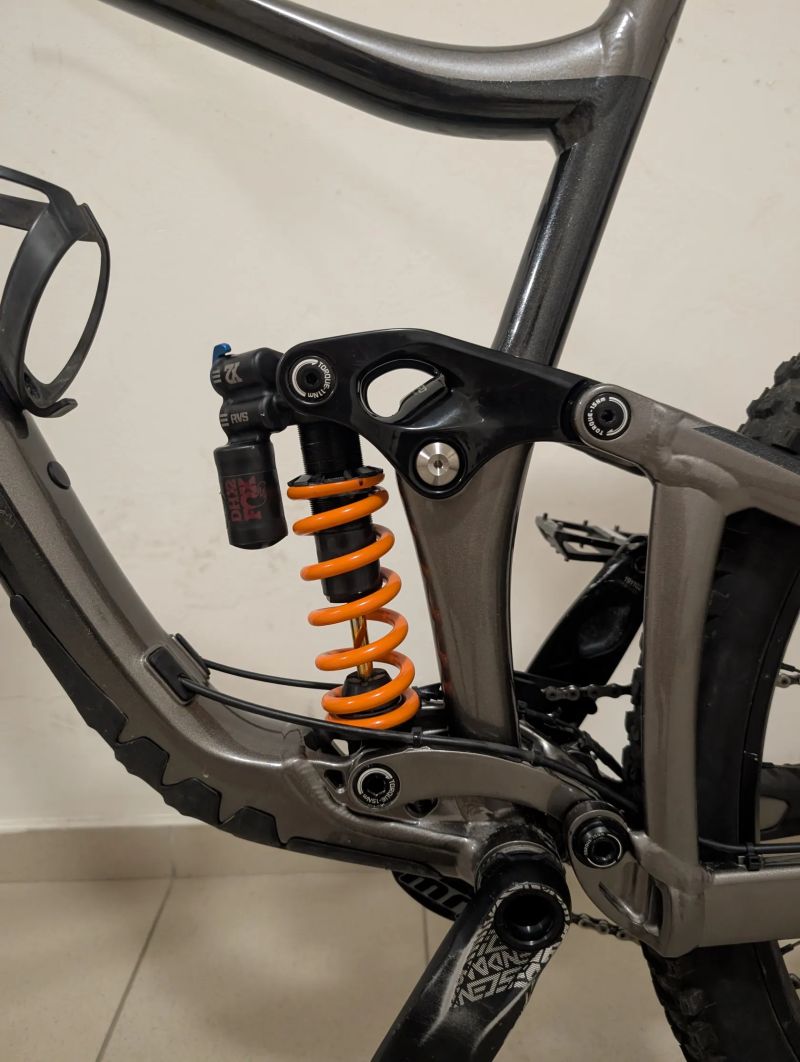 Giant Reign SX