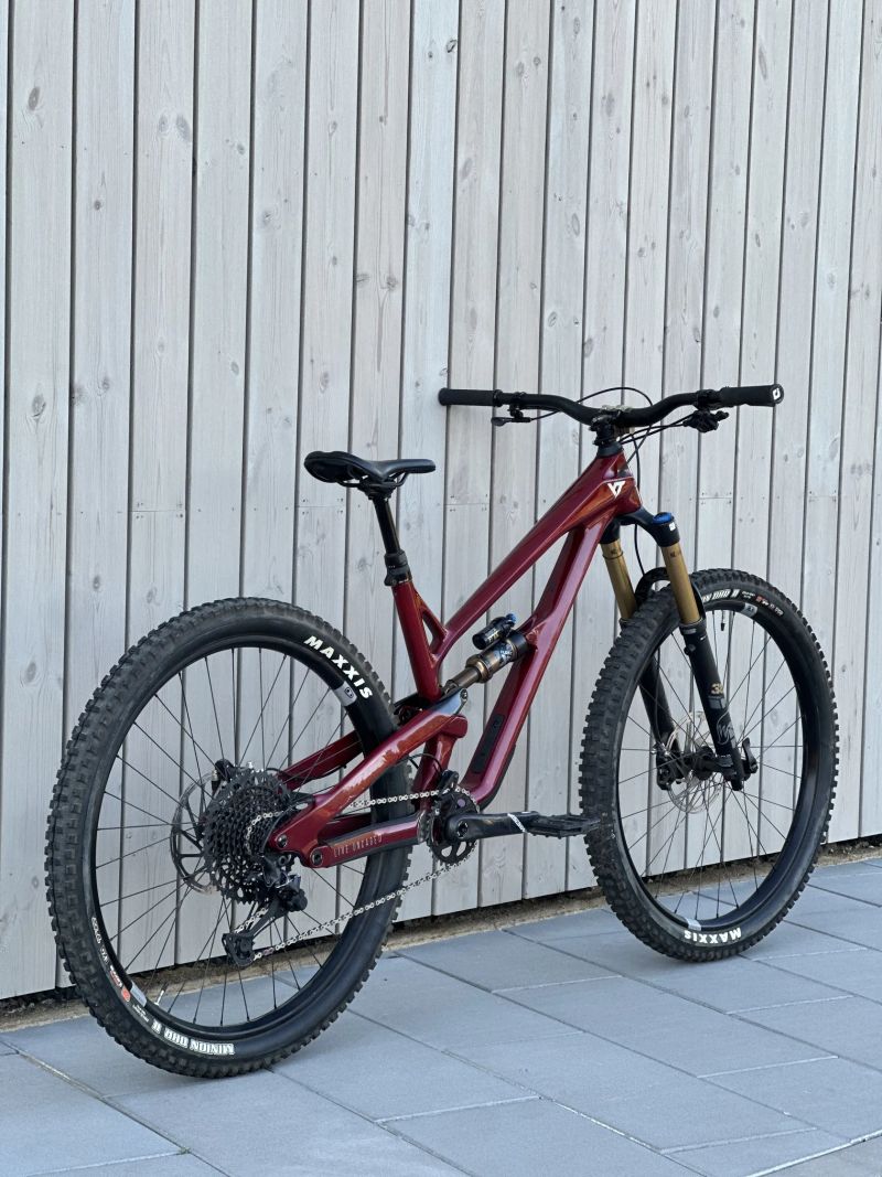 YT Industries Jeffsy Core (2023) | L | Fox 36 kashima