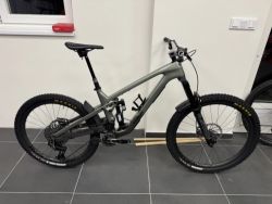 Trek Slash 9.9 X0 T-Type Gen 6