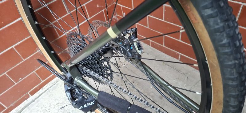 Triban GRVL 520 Sram Apex 1