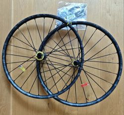 MAVIC DEEMAX Pro SAM HILL 29" Boost XD, nové kola