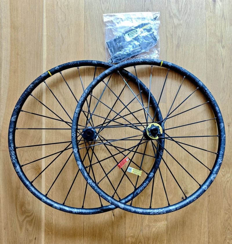 MAVIC DEEMAX Pro SAM HILL 29" Boost XD, nové kola