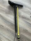 Teleskopická sedlovka KS E20-I, Ø 30.9 mm, zdvih 150 mm + sedlo Force