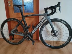 Bianchi Oltre xr4 top stav 