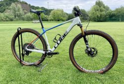 Cube ELITE C:62 SL, Fox Kashima, XTR, vel. L, váha 8,5kg