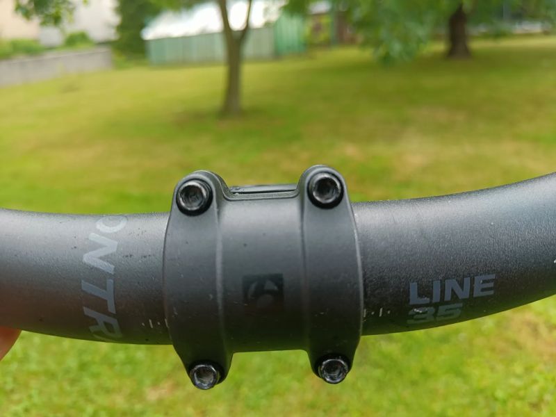 Bontrager řidítka s představcem