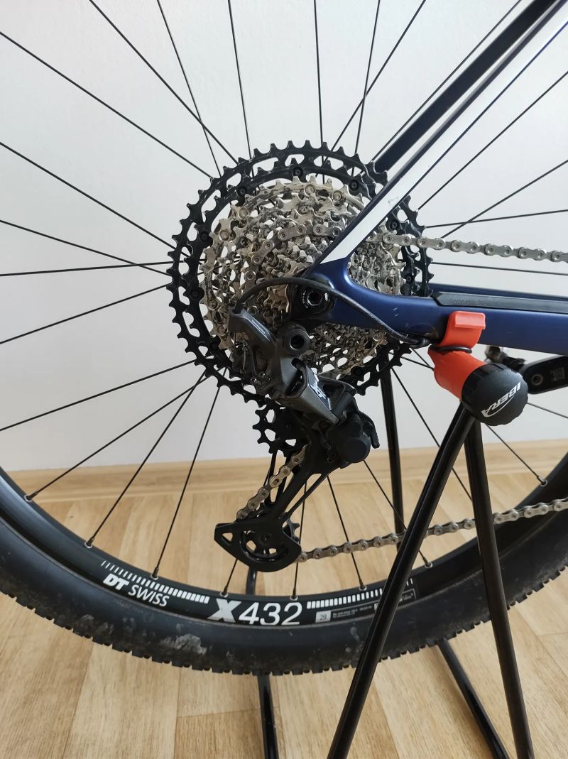 Canyon Exceed CF 6