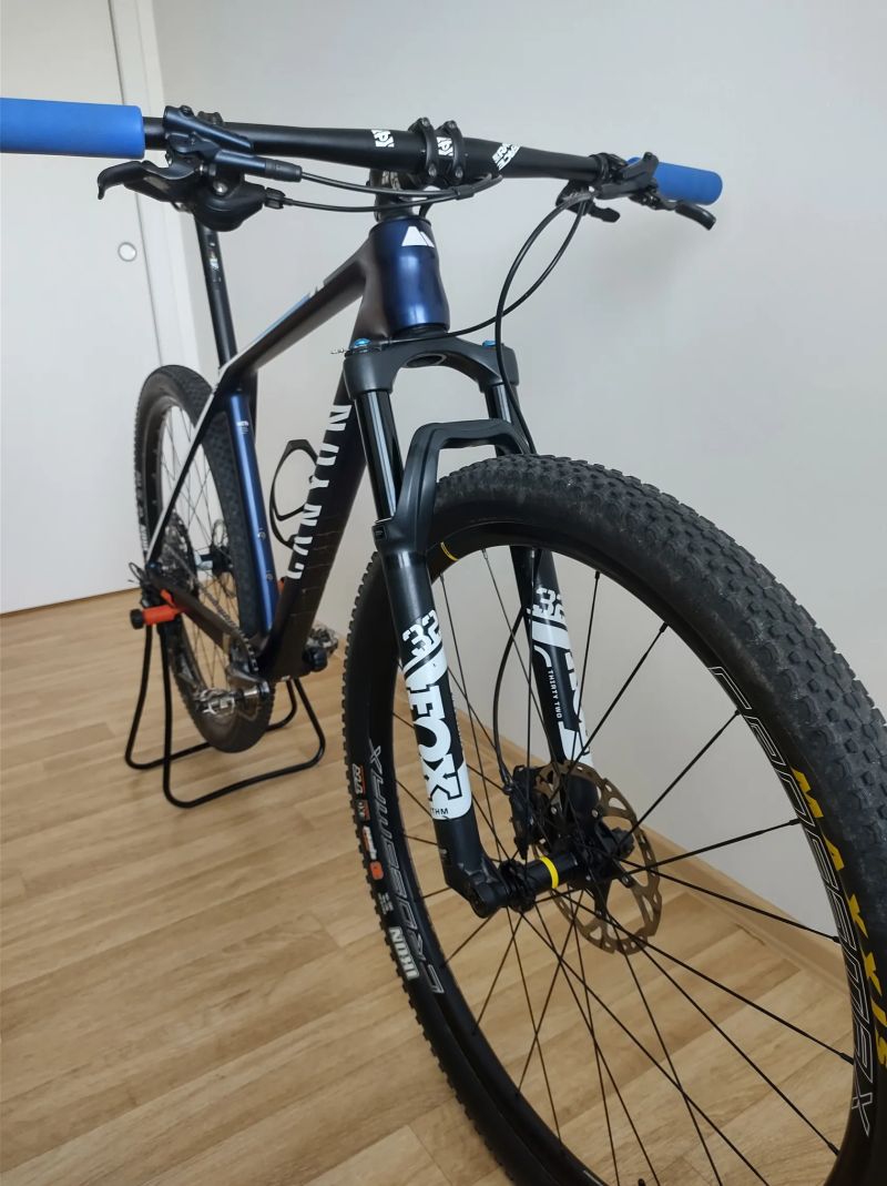 Canyon Exceed CF 6