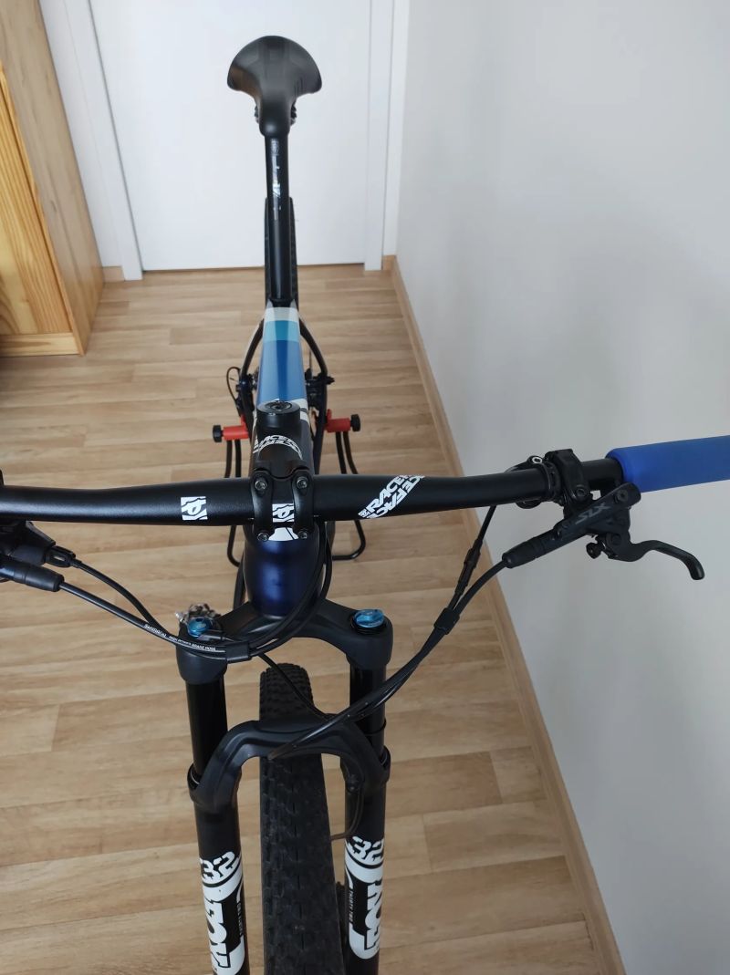 Canyon Exceed CF 6