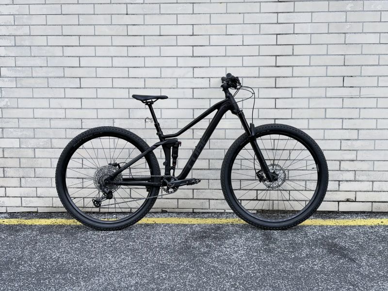 Cube Stereo 120 Race 29", vel. S, roku 2022