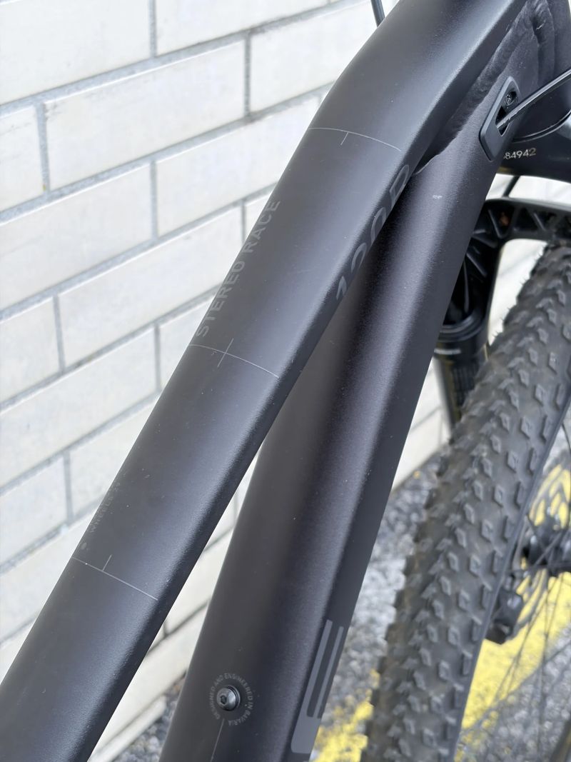 Cube Stereo 120 Race 29", vel. S, roku 2022