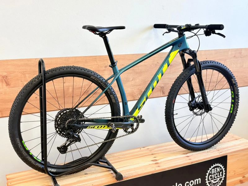 Scott SCALE 940