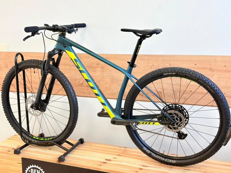 Scott SCALE 940
