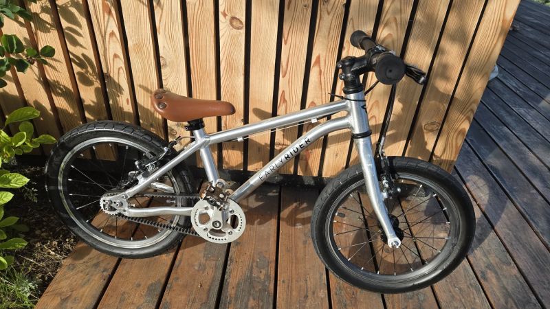 Early Rider Belter 16 – ultralehké dětské kolo 5,9 kg