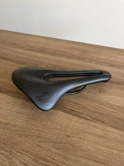 Sedlo Selle San Marco SHORTFIT 2.0 Open-Fit Dynamic
