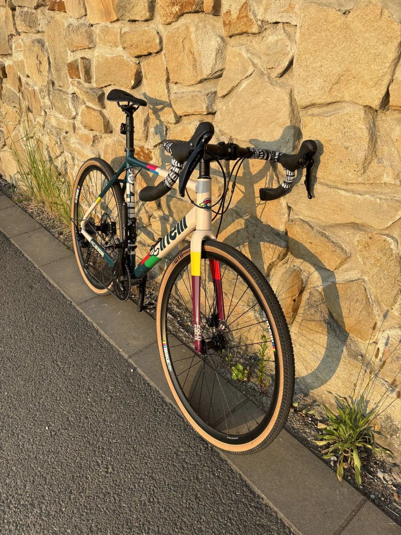 Cinelli Zydeco 2025 (vel. L) – Shimano GRX 2x10 / Columbus