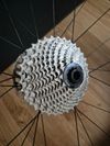 Canyon Endurace CF SL 8 + wattmetr 4iii + bohaté vybavení