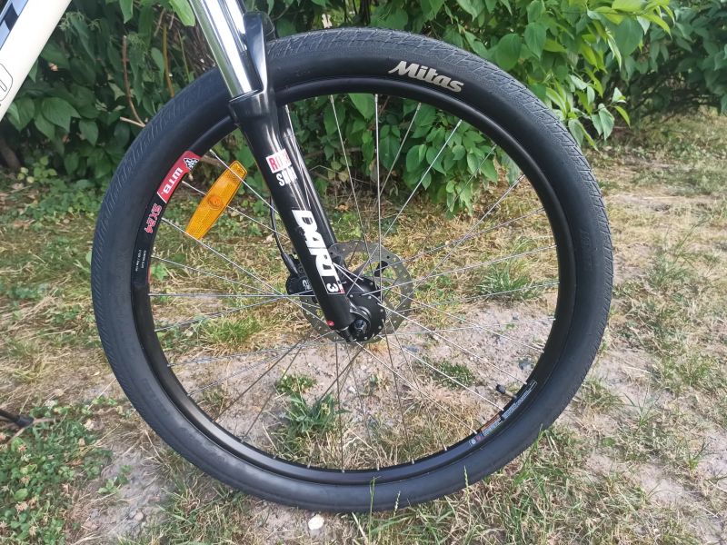 GT Avalanche 1.0 26" – Deore XT (Jako nové)