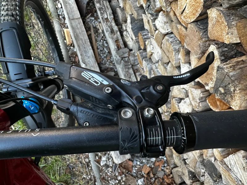 Mondraker Chaser 29 – najeto 27 km, koupeno 5/2023, po garančce + výbava