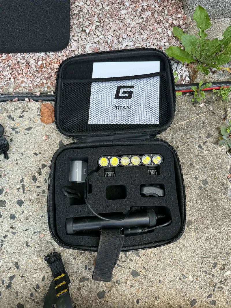 Světlo Gemini titan 4000 oled