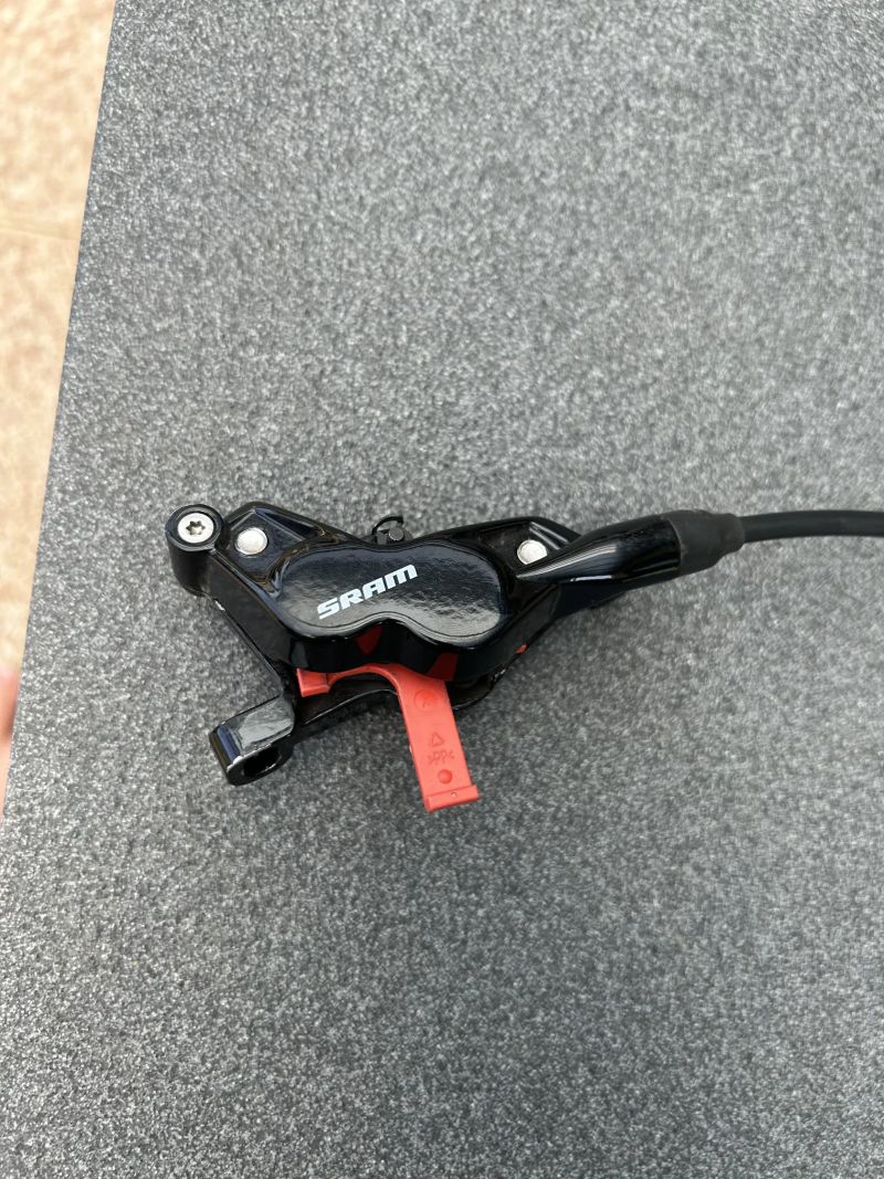 Prodám hydraulické kotoučové brzdy SRAM G2 – přední + zadní