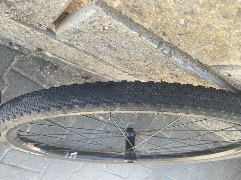 zapletená kola z gravel kola Cannondale Topstone 2.