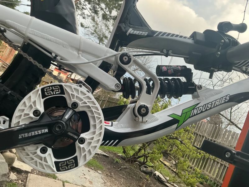 YT Industries Tues 2010