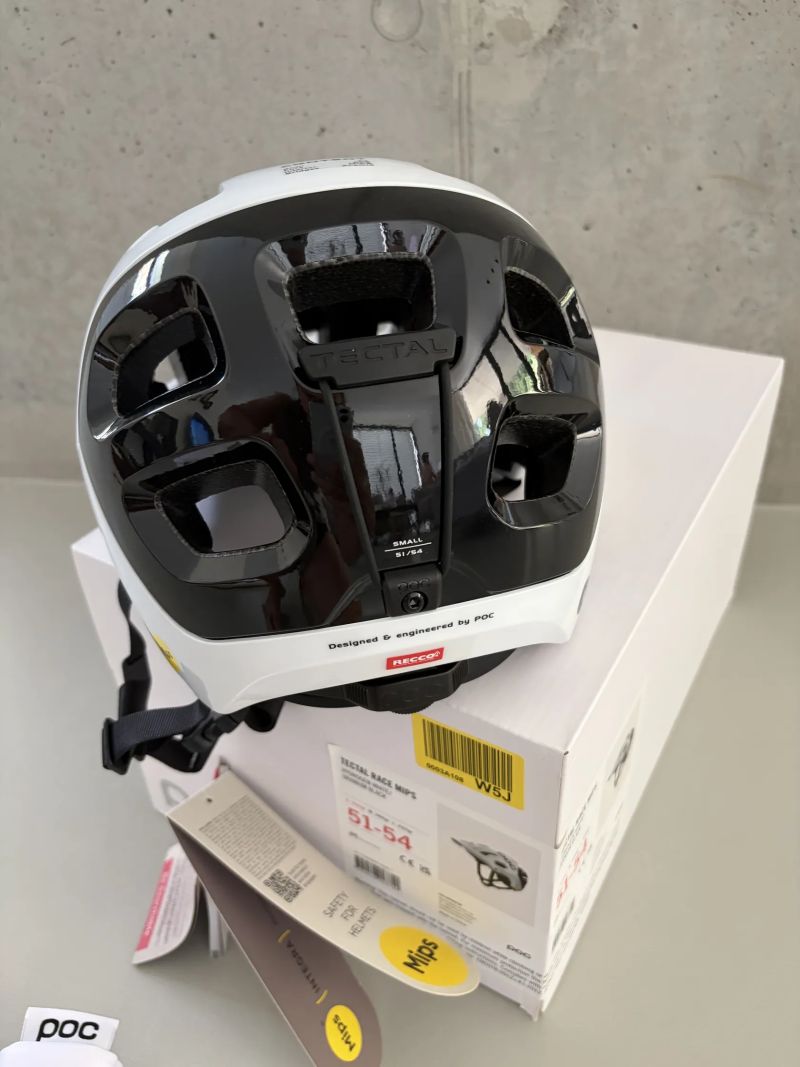 HELMA CYKLO POC TECTAL RACE SPIN - vel. S (51-54)- NOVÁ