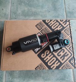 Nový RockShox Vivid Ultimate 205x60