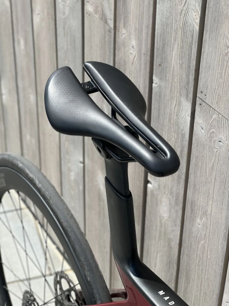 Trek Madone SL 6 Gen 7 | vel. 54 | Shimano 105 Di2