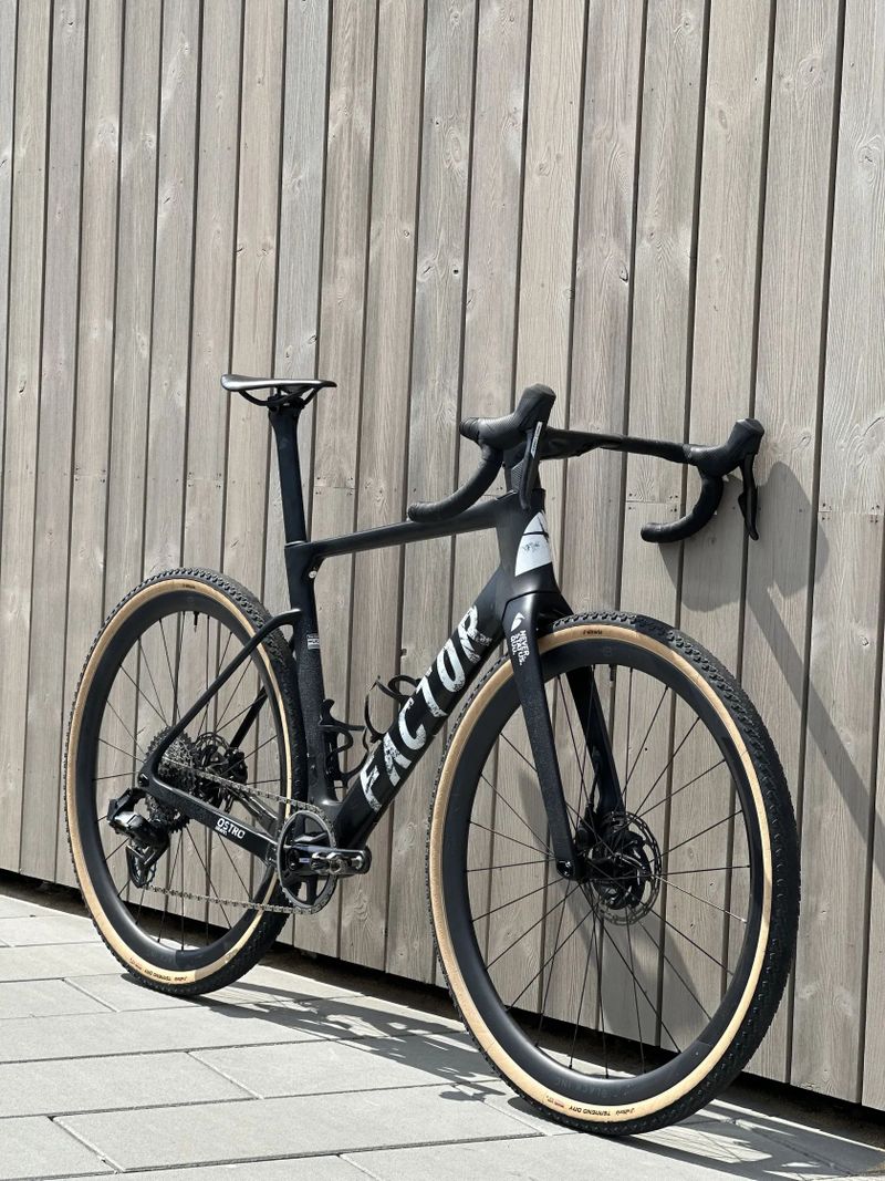 Factor Ostro Gravel 2025 | L | Sram FORCE