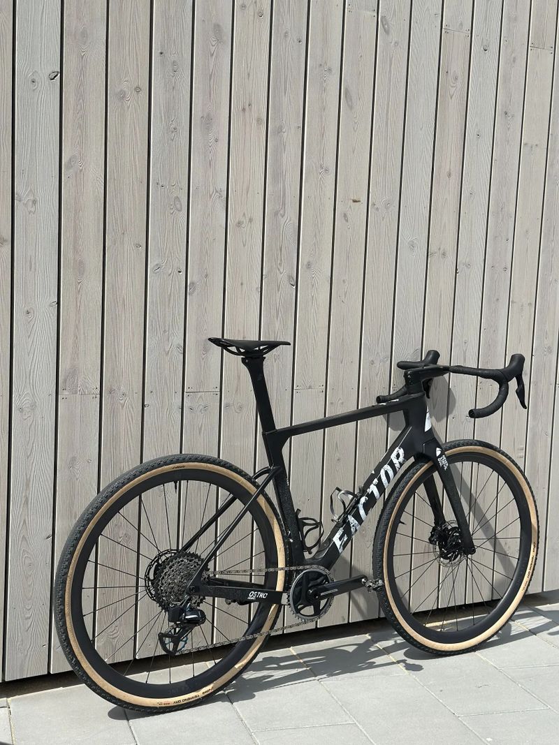 Factor Ostro Gravel 2025 | L | Sram FORCE