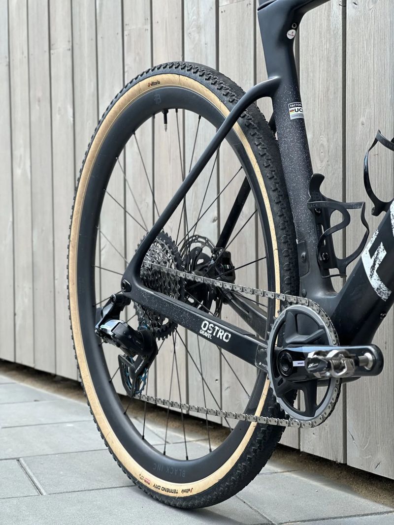 Factor Ostro Gravel 2025 | L | Sram FORCE