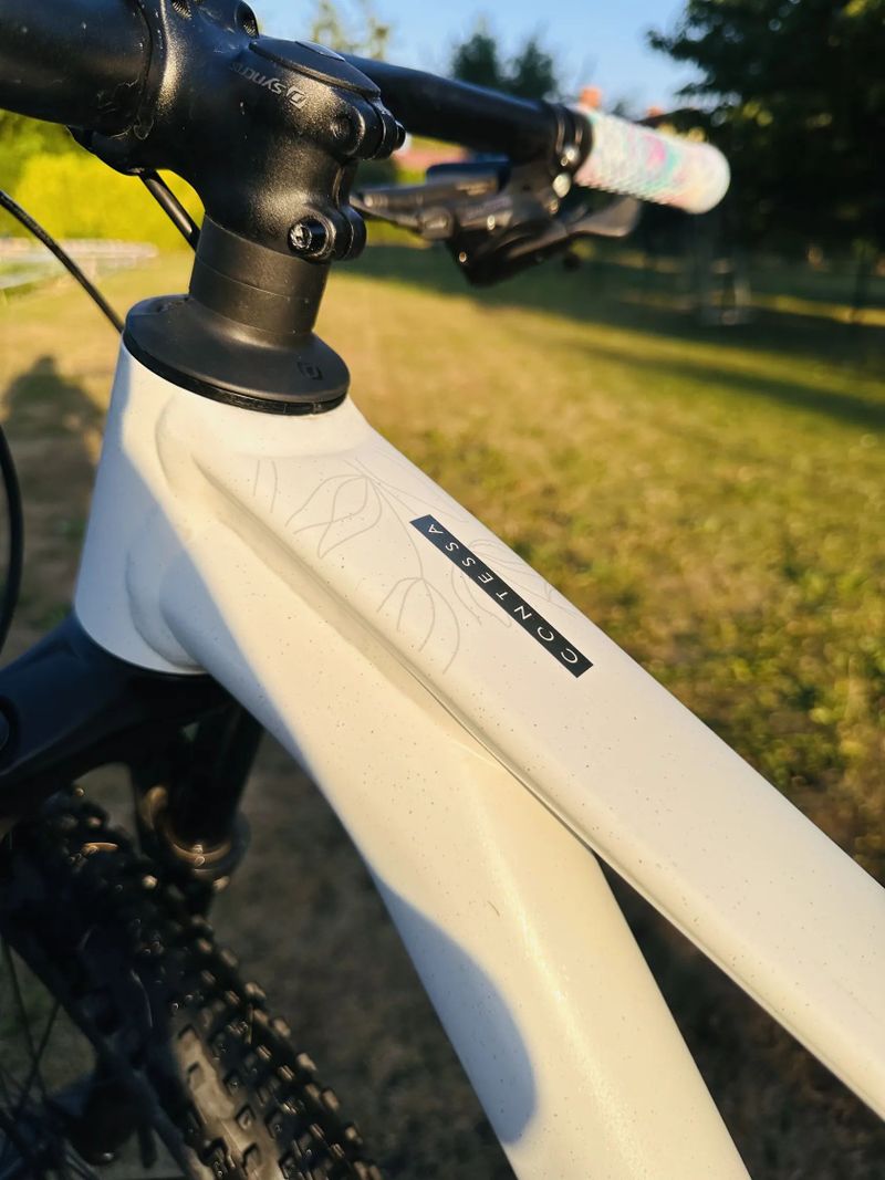 Scott SCALE 930 Contessa