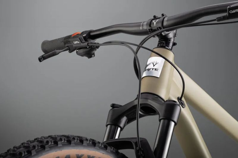 Whyte 529 V6 - nová kola, vel. M, L (SLEVA -18%)