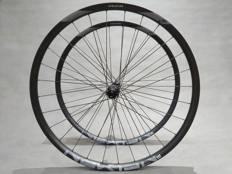 Newmen Evolution SL A.30 Enduro/Trail - carbon
