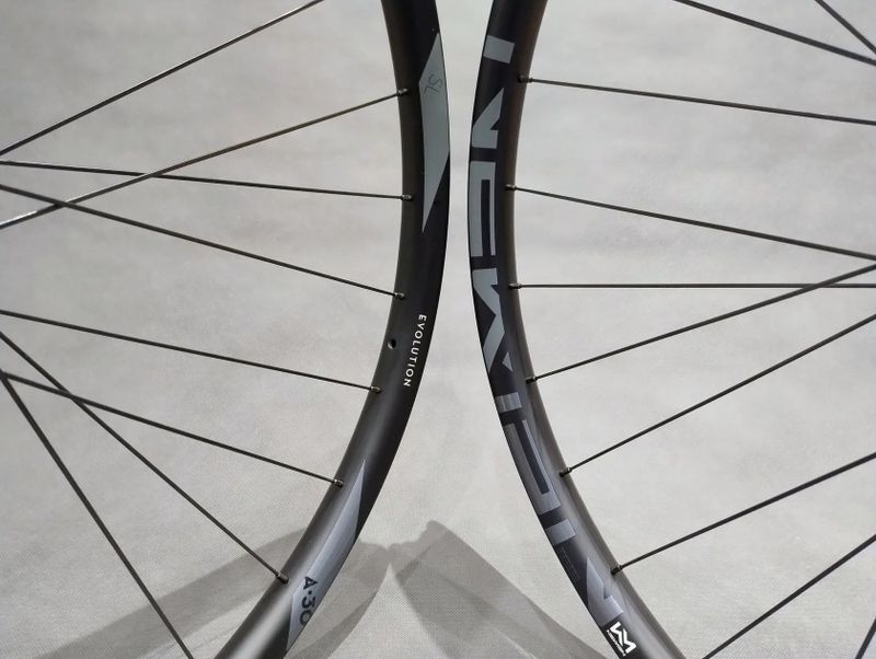 Newmen Evolution SL A.30 Enduro/Trail - carbon