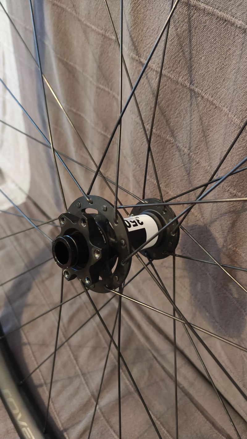 Roval Traverse Alloy 350 XD Boost osy 6h