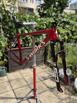Rám S-Works epic HT s vidlicí Sid ultimate brain. 