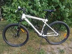 GT Avalanche 1.0 26" – Deore XT (Jako nové)