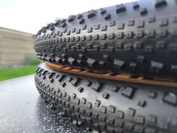 Dvě sady plášťů SCHWALBE 29x2.25