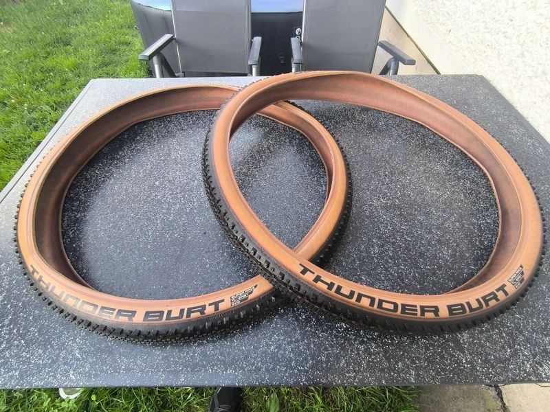 Dvě sady plášťů SCHWALBE 29x2.25
