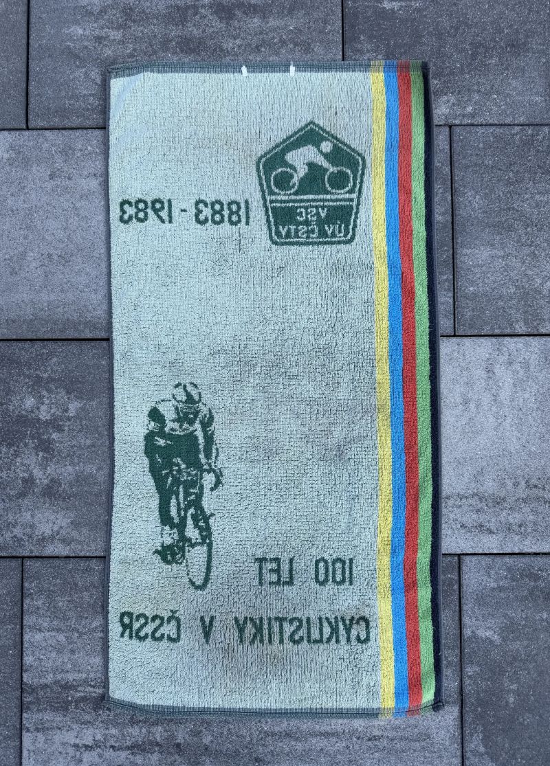 Dobový ručník 100 LET CYKLISTIKY V ČSSR ( 1883 - 1983 )