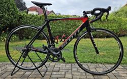 Silniční aero karbonové kolo Scott Foil 20