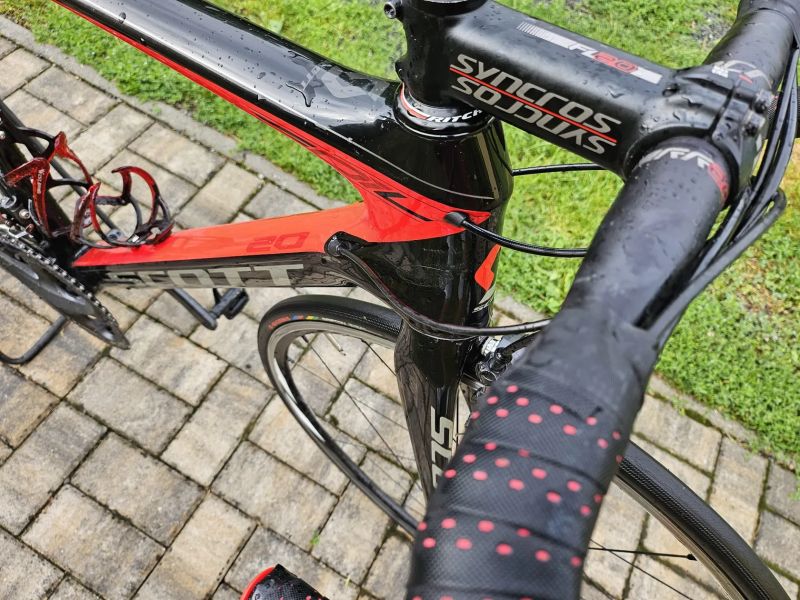 Silniční aero karbonové kolo Scott Foil 20