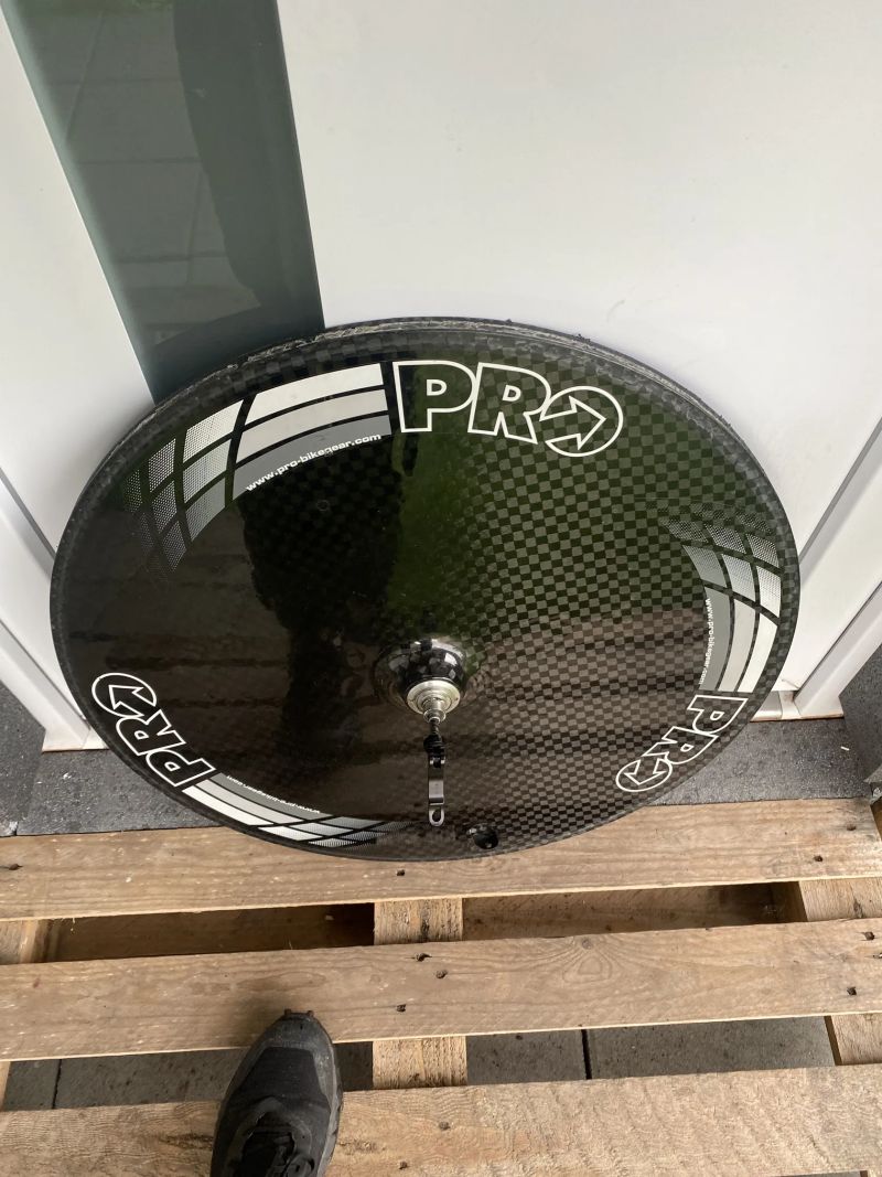 Prodam disk