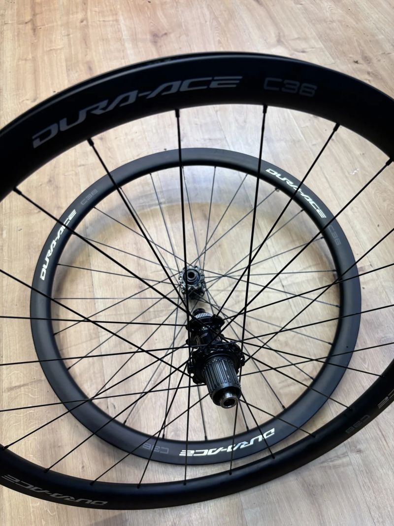 Zapletená kola Shimano DURA-ACE C36 - zánovní