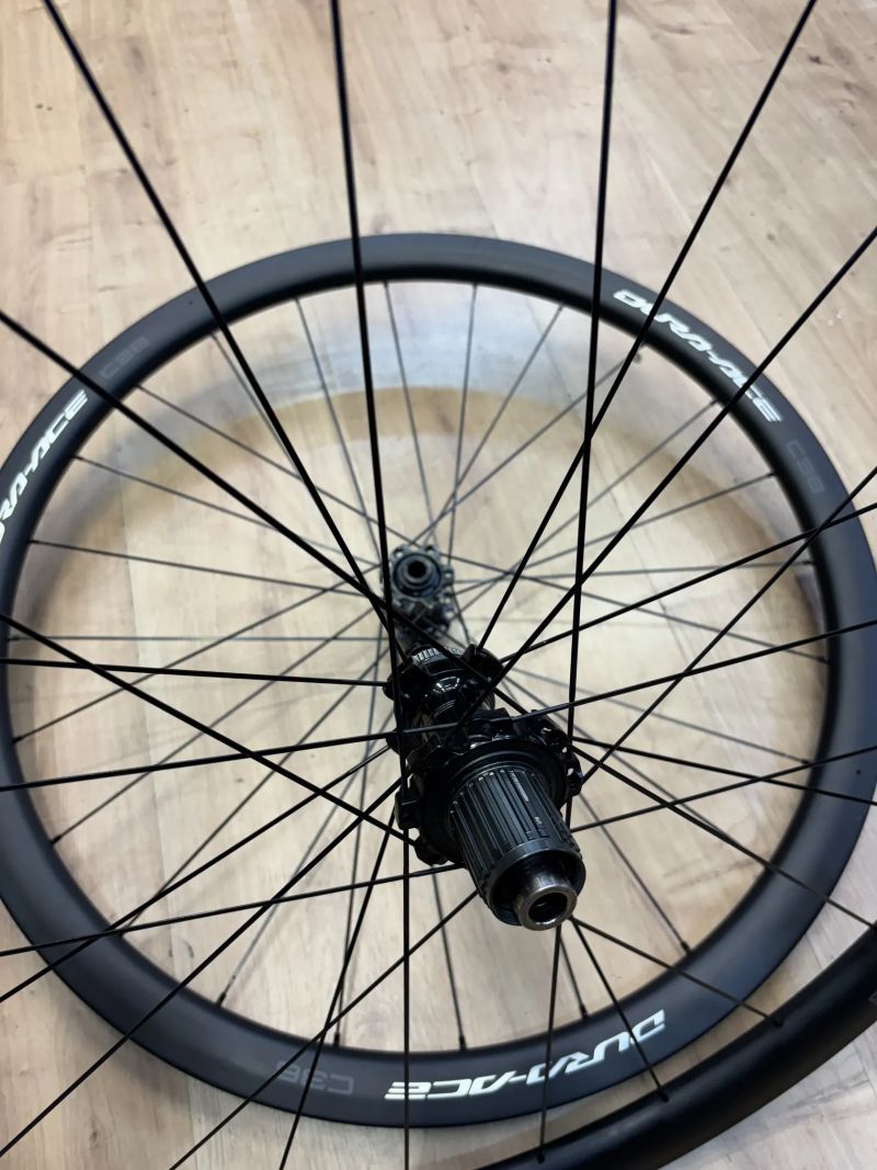 Zapletená kola Shimano DURA-ACE C36 - zánovní